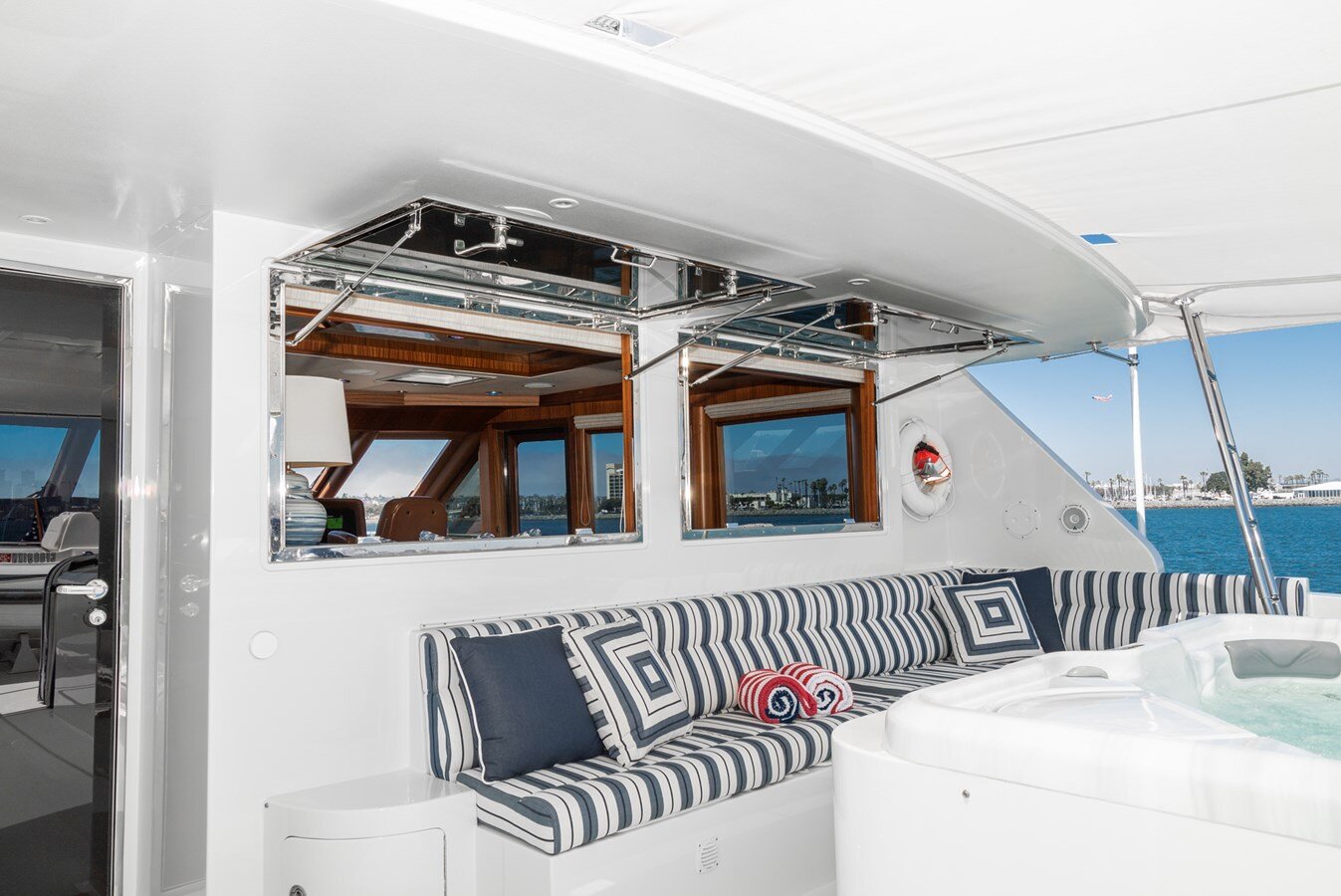 2011-ocean-alexander-92-3e0c95