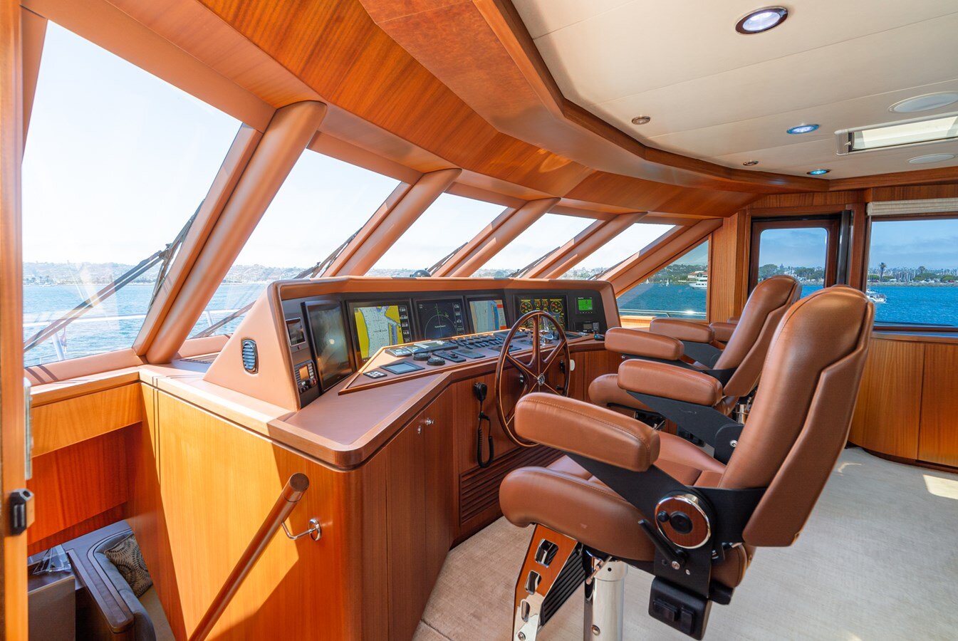 2011-ocean-alexander-92-3e0c95