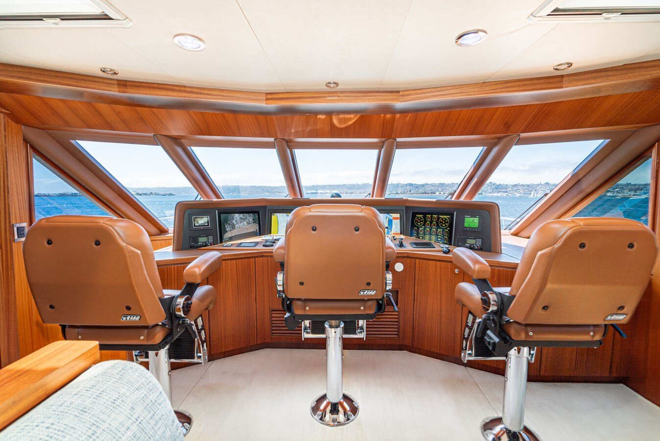 2011-ocean-alexander-92-3e0c95