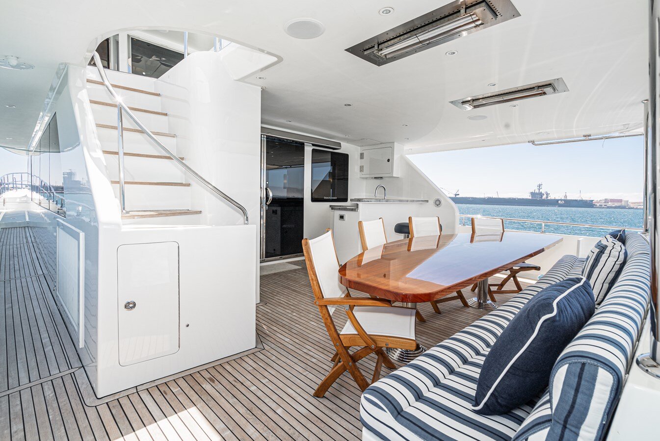 2011-ocean-alexander-92-3e0c95