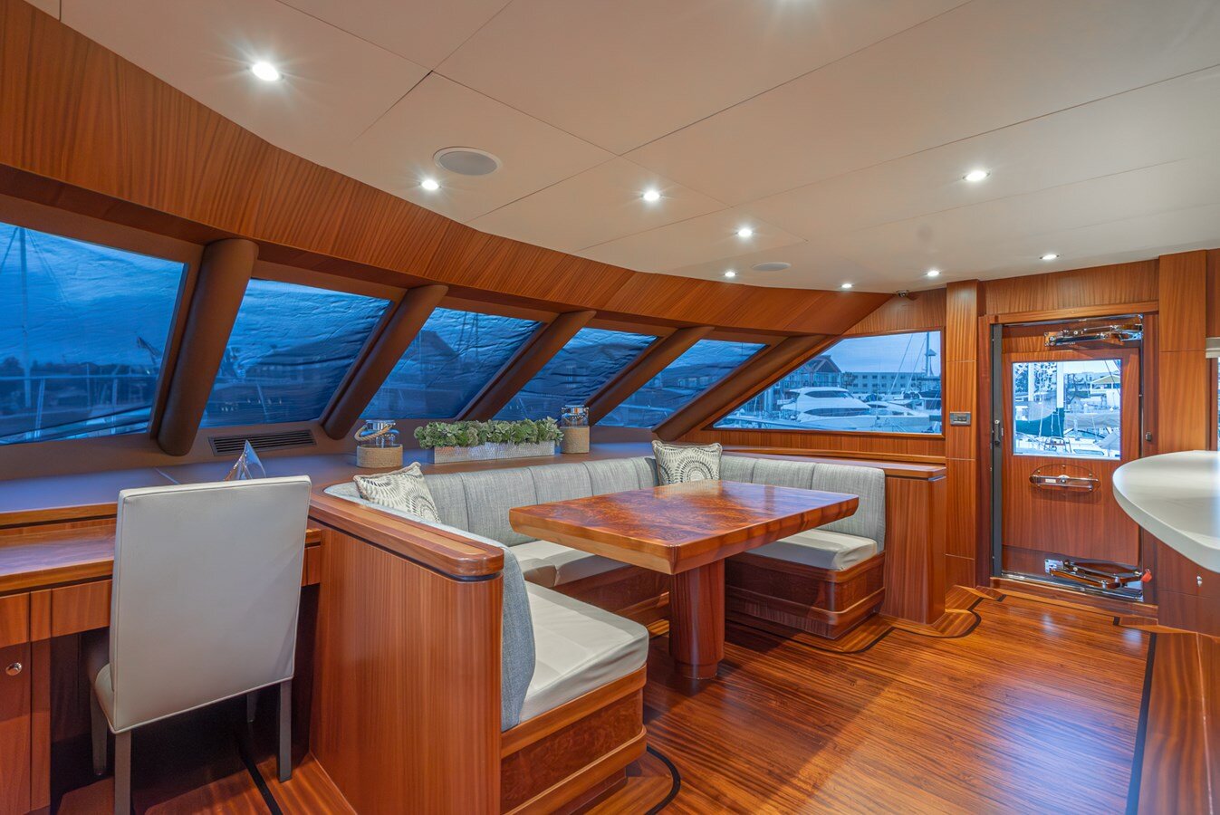 2011-ocean-alexander-92-3e0c95