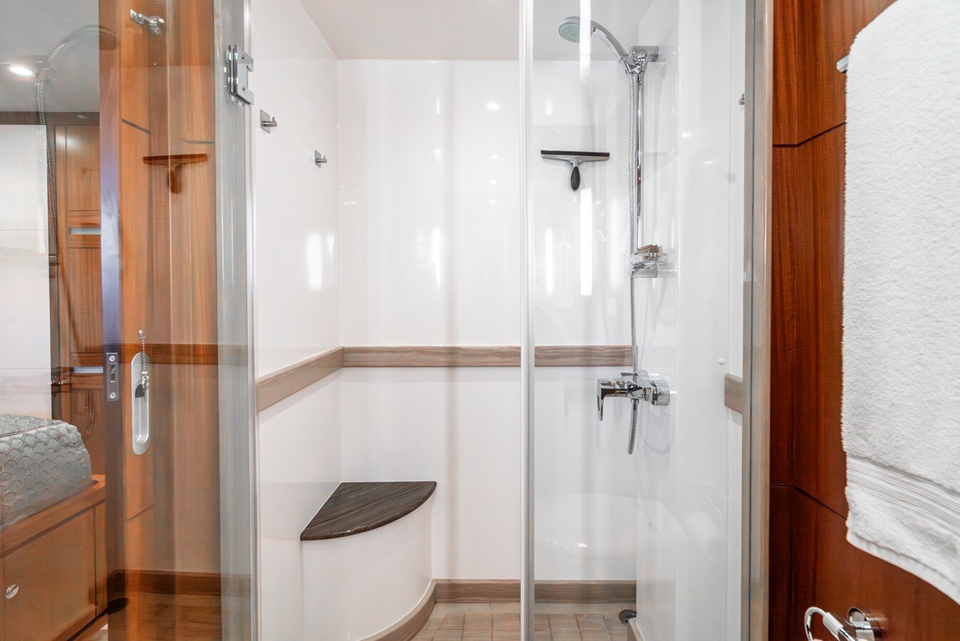 2011-ocean-alexander-92-3e0c95