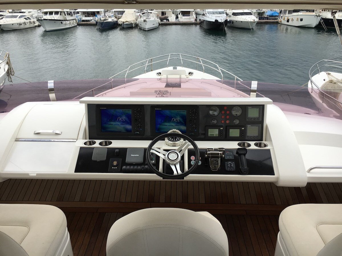 2011-princess-yachts-79-1-808638