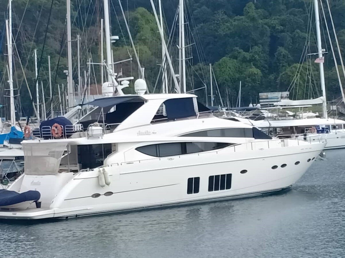 2011-princess-yachts-85-1-a6102b