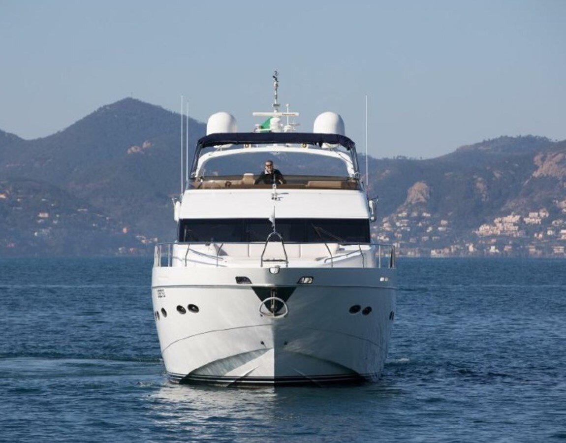 2011-princess-yachts-85-1-a6102b