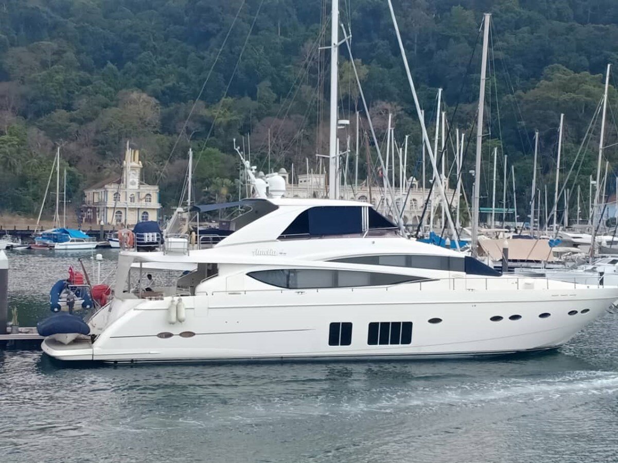 2011-princess-yachts-85-1-a6102b