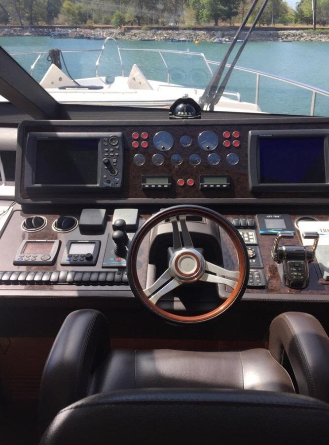 2011-princess-yachts-85-1-a6102b