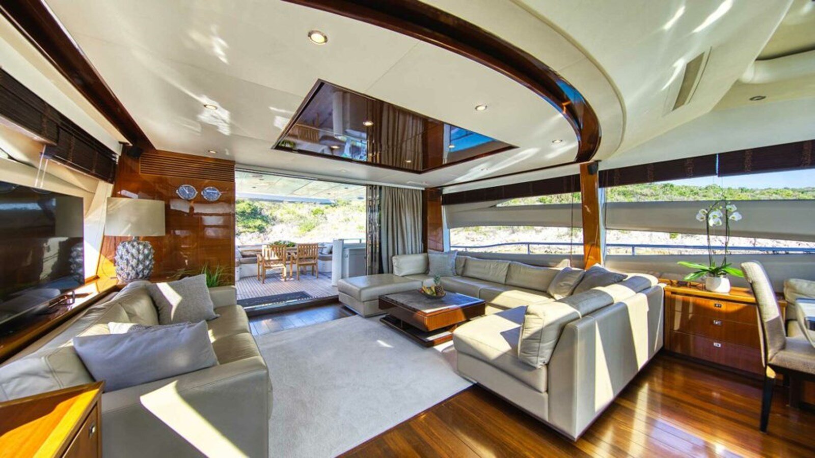 2011 PRINCESS YACHTS 85'