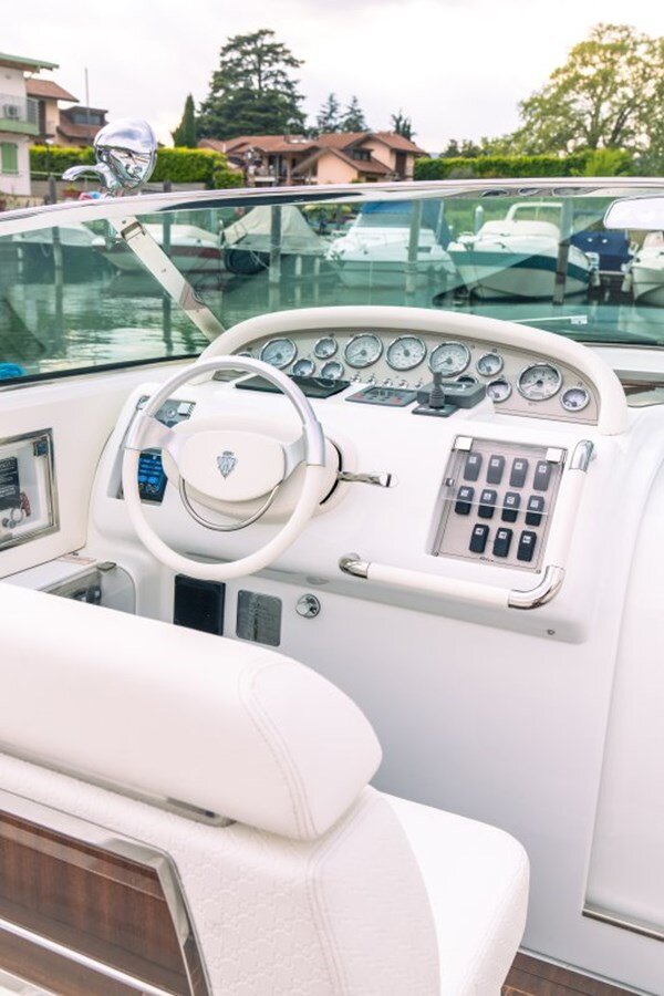 2011-riva-33-1-889c7b