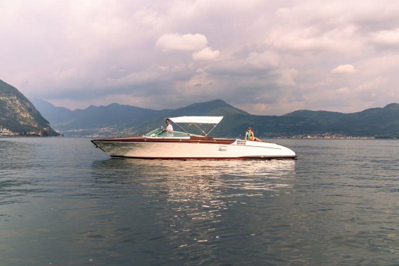 2011-riva-33-1-889c7b