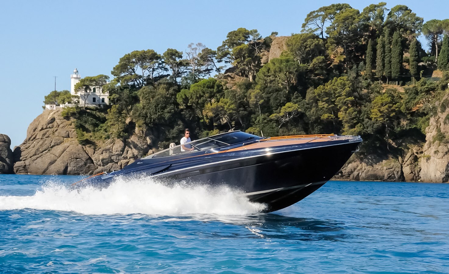 2011-riva-44-3589b6