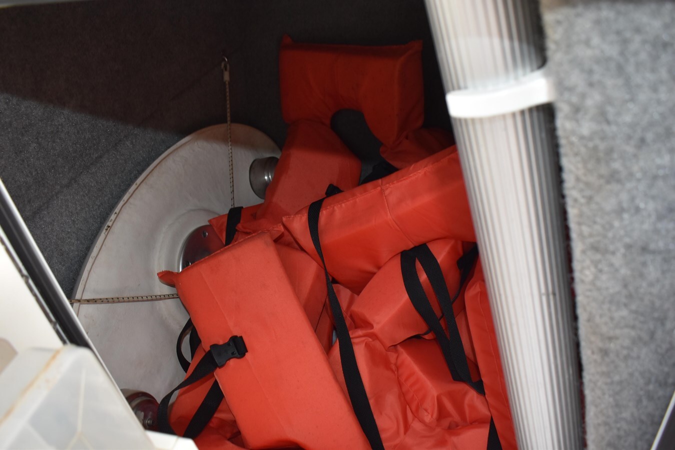 2011-robalo-24-d8bb62