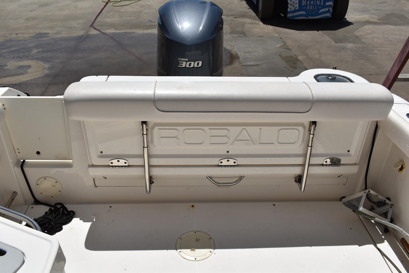 2011-robalo-24-d8bb62