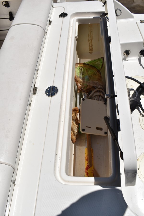 2011-robalo-24-d8bb62