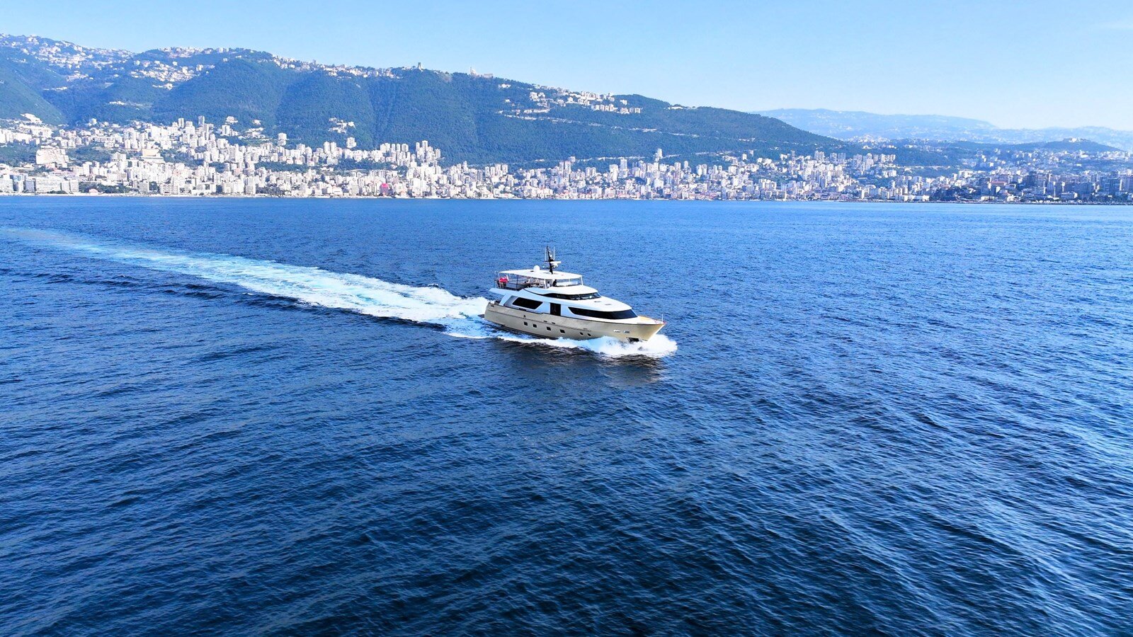 2011-sanlorenzo-90-7-d5d344