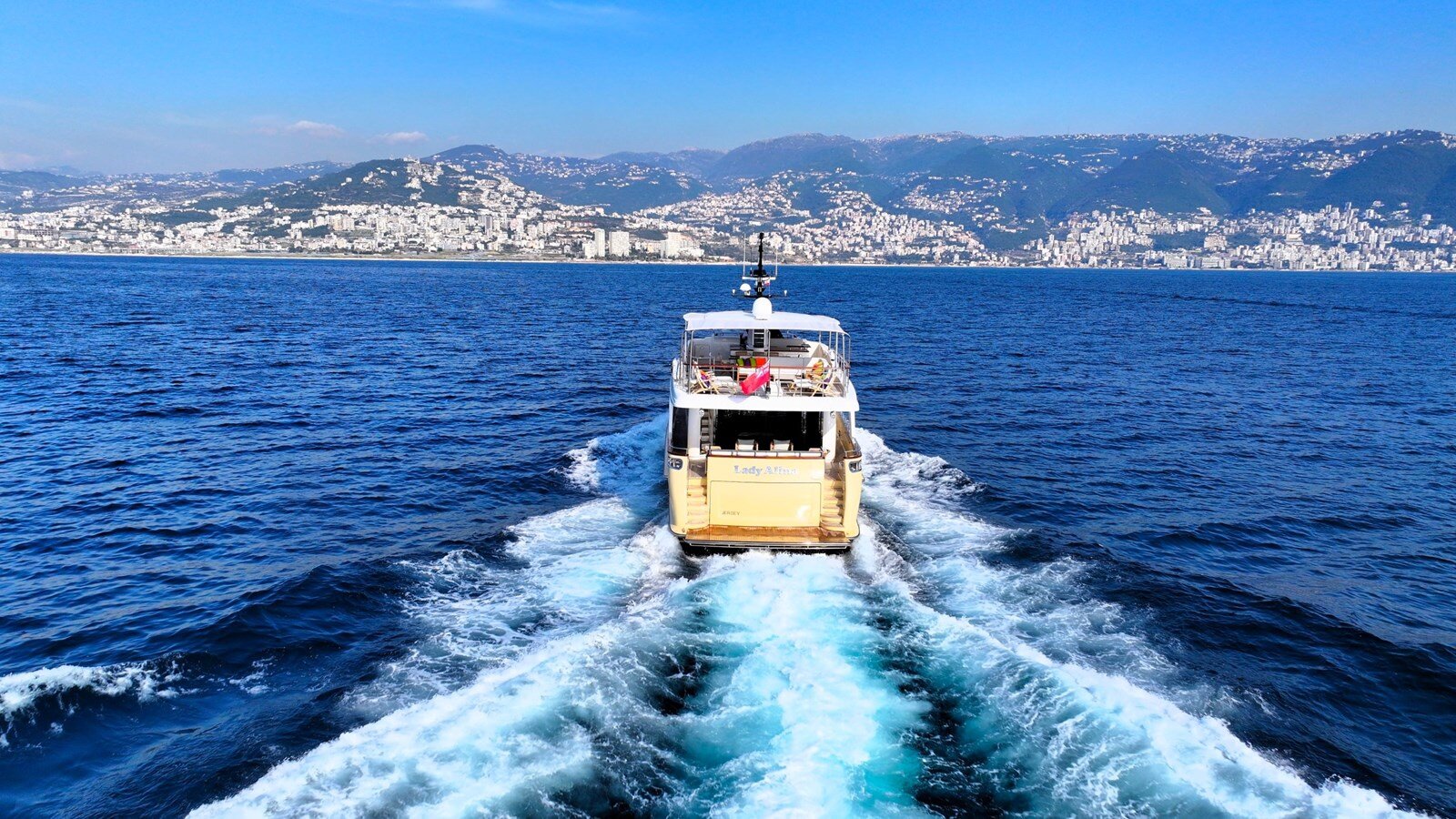 2011-sanlorenzo-90-7-d5d344