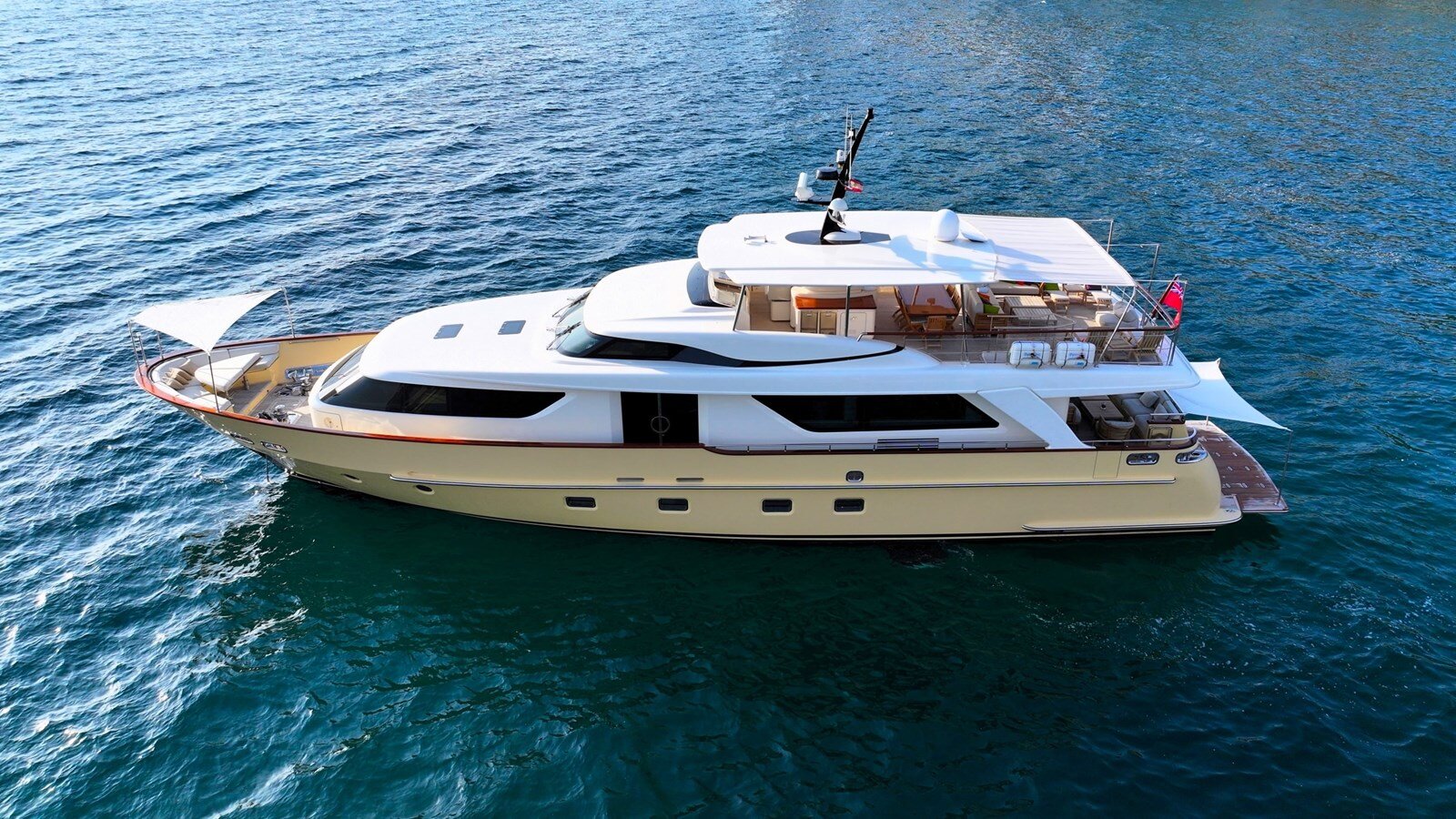 2011-sanlorenzo-90-7-d5d344