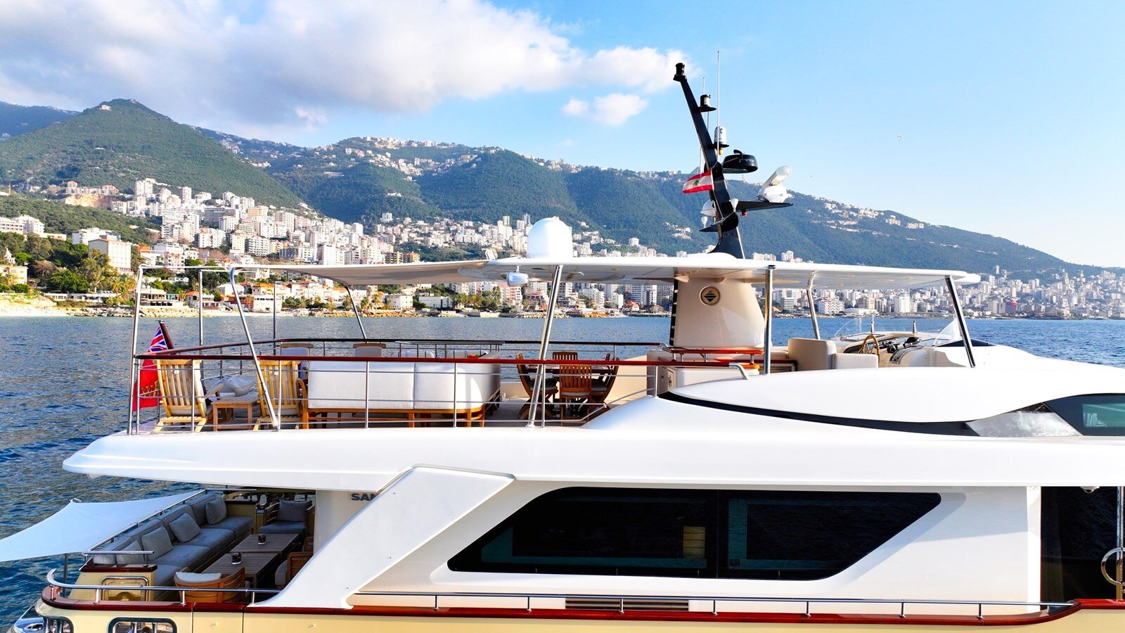 2011-sanlorenzo-90-7-d5d344