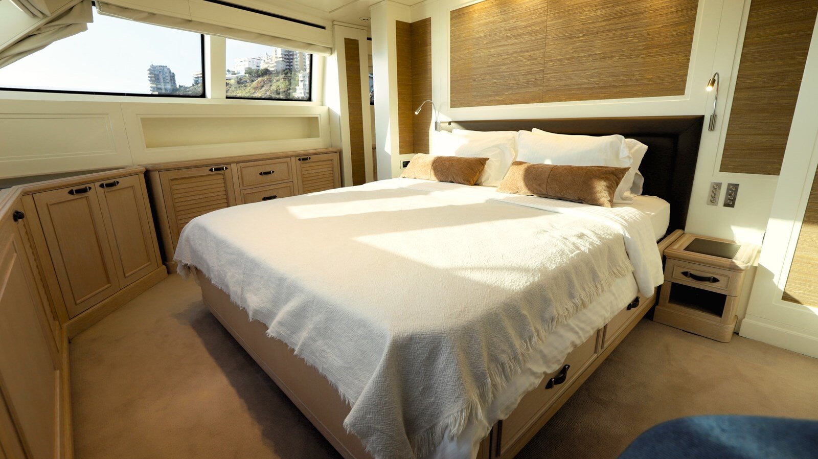 2011-sanlorenzo-90-7-d5d344