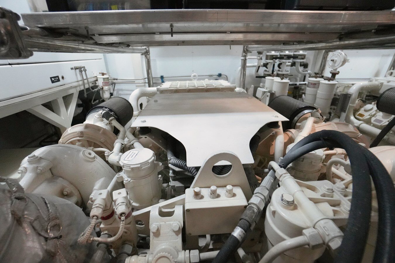 2011-sanlorenzo-90-7-d5d344