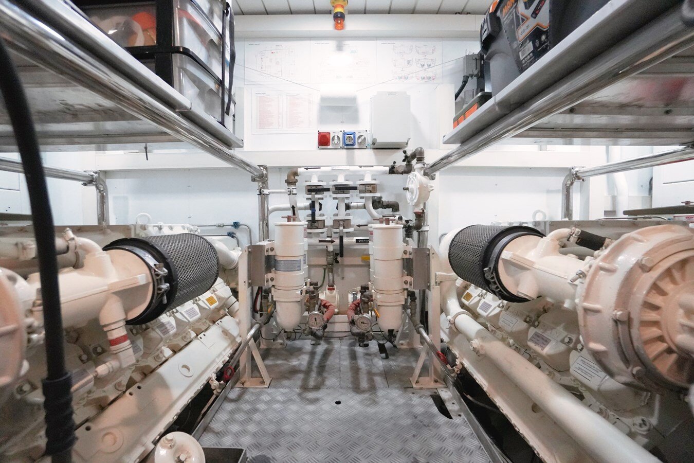 2011-sanlorenzo-90-7-d5d344