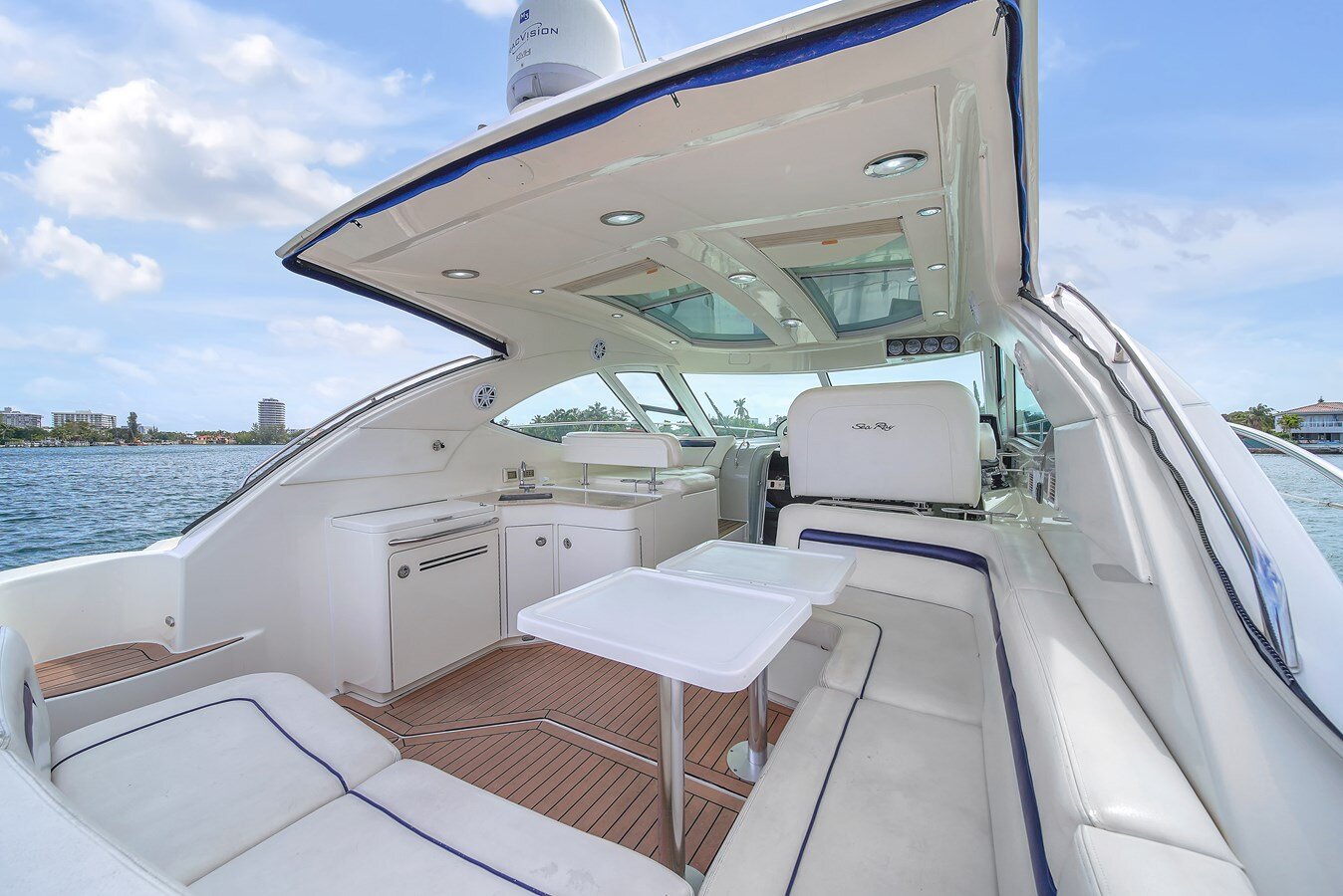 2011 SEA RAY 47' 6