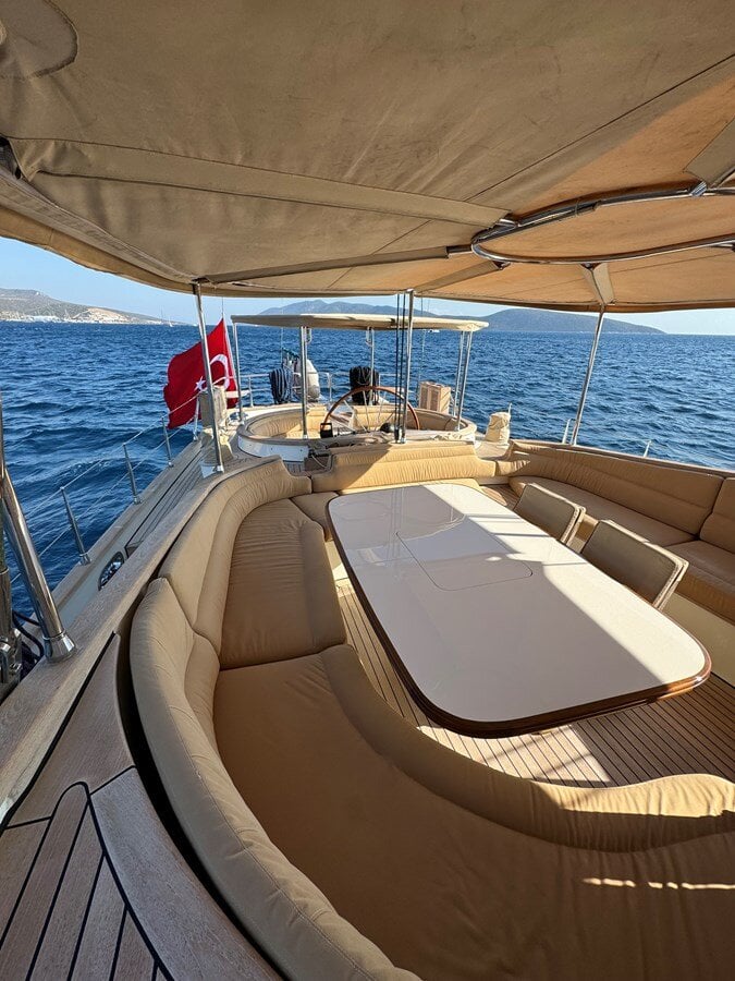 2011-ses-yachts-87-985655