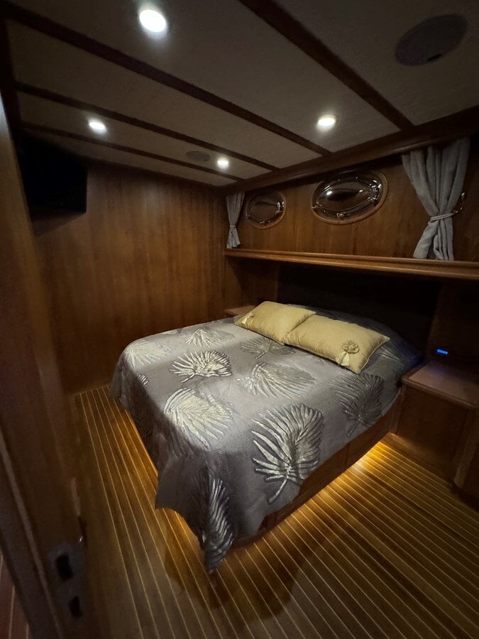 2011-ses-yachts-87-985655