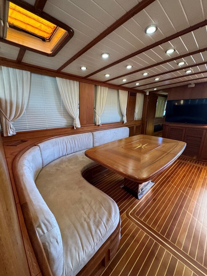 2011-ses-yachts-87-985655