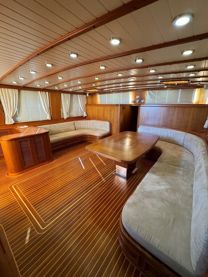 2011-ses-yachts-87-985655