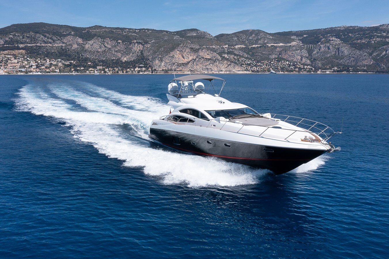 2011-sunseeker-74-10-66fd2f