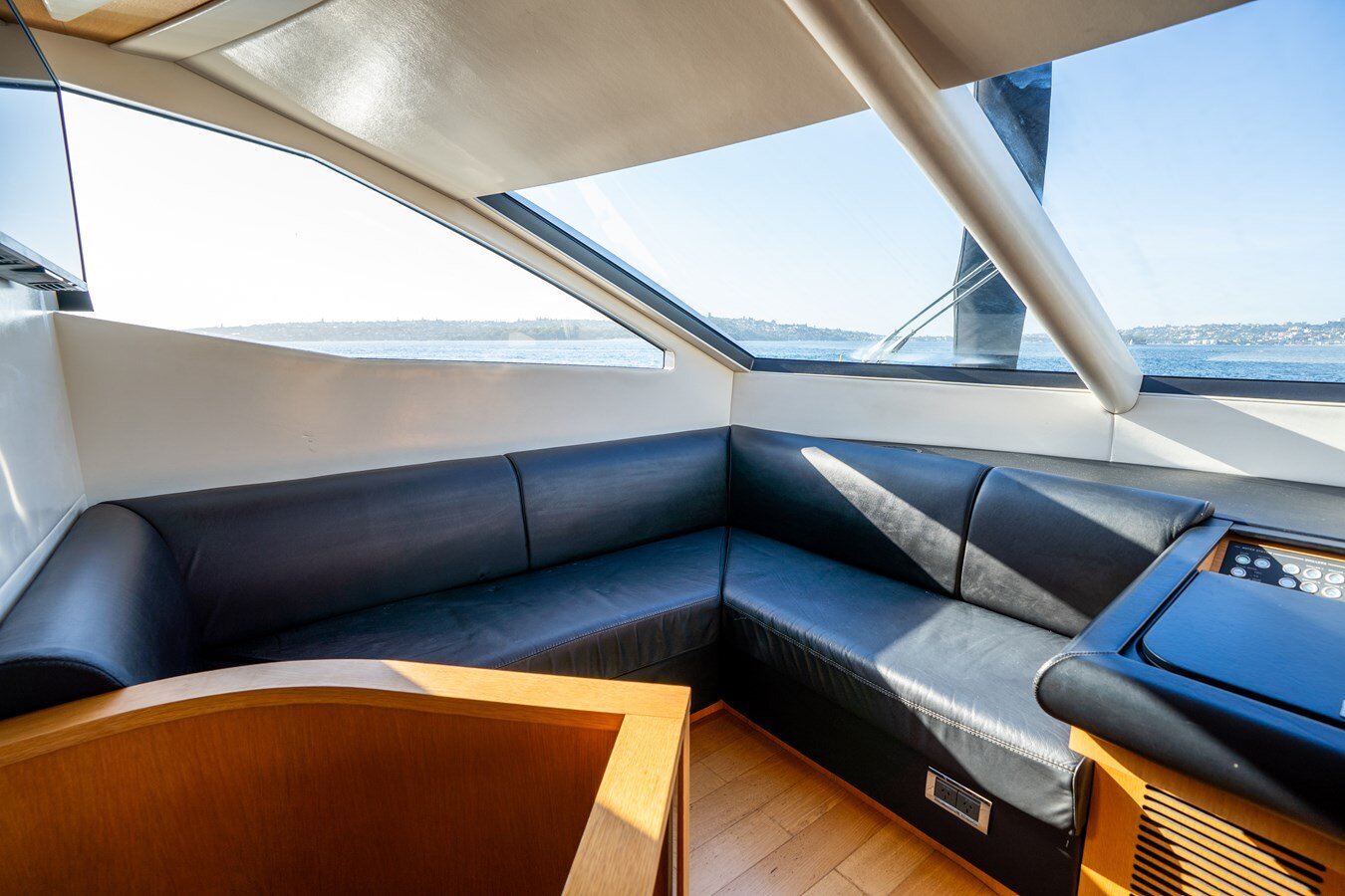 2011-sunseeker-74-2-a78b26