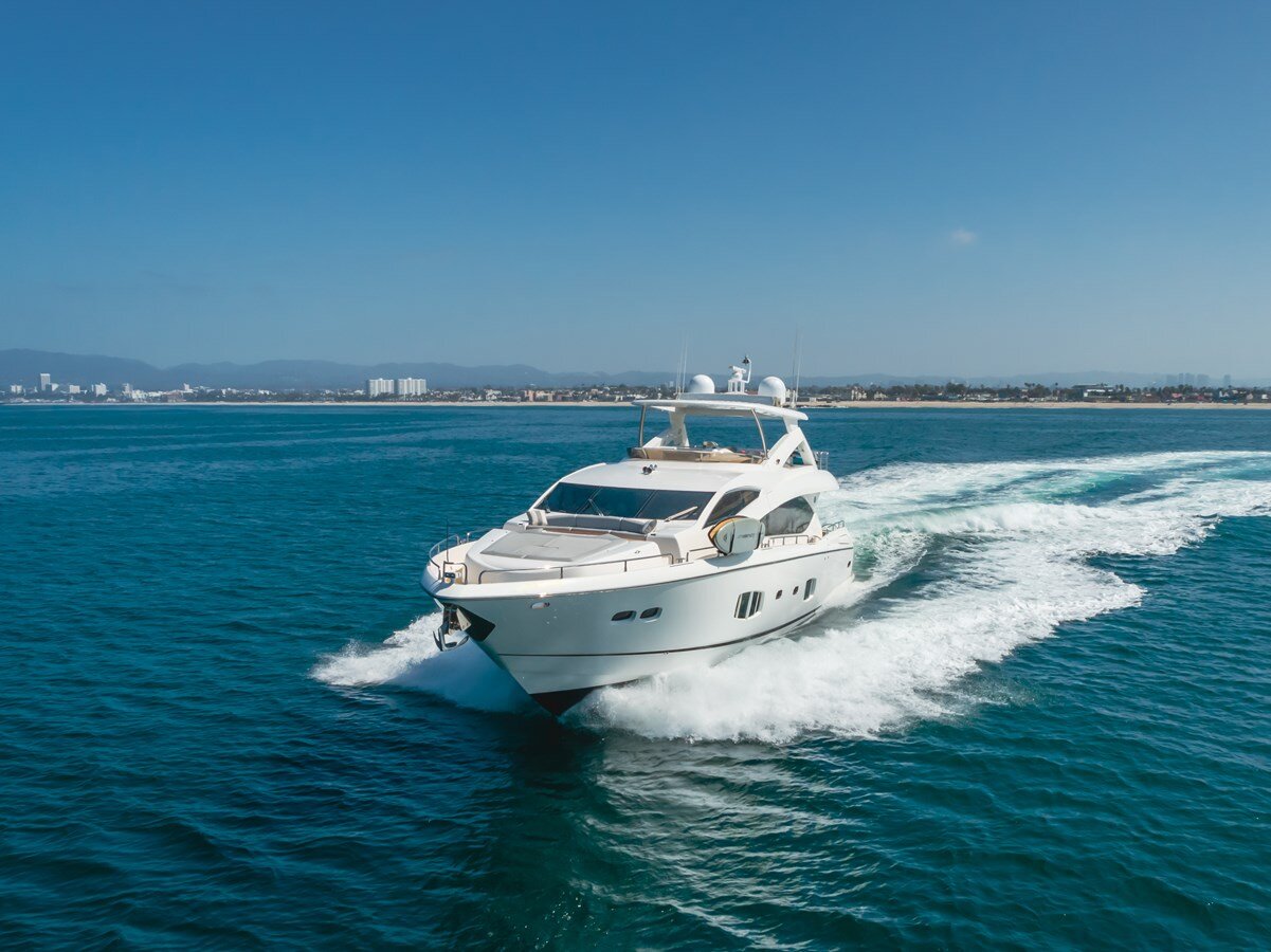 2011-sunseeker-88-65bfaa