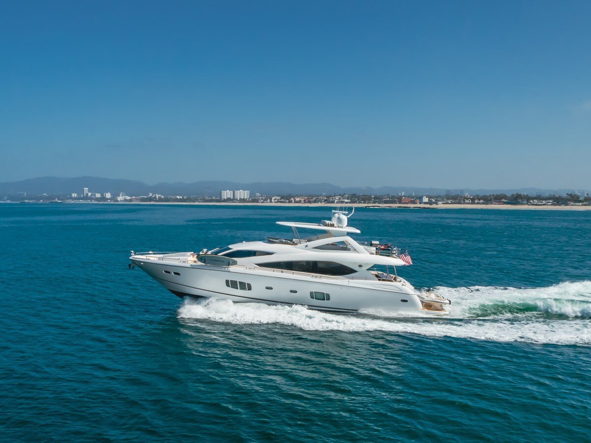 2011-sunseeker-88-65bfaa