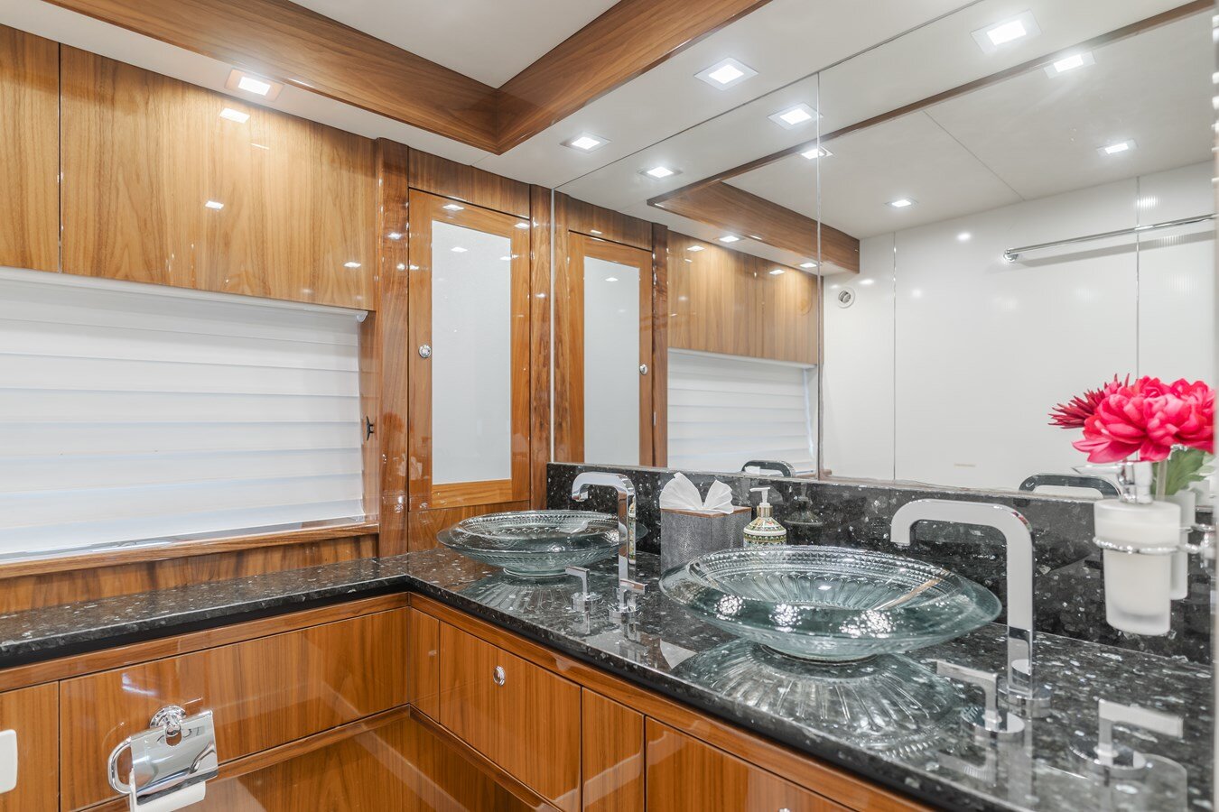 2011-sunseeker-88-65bfaa