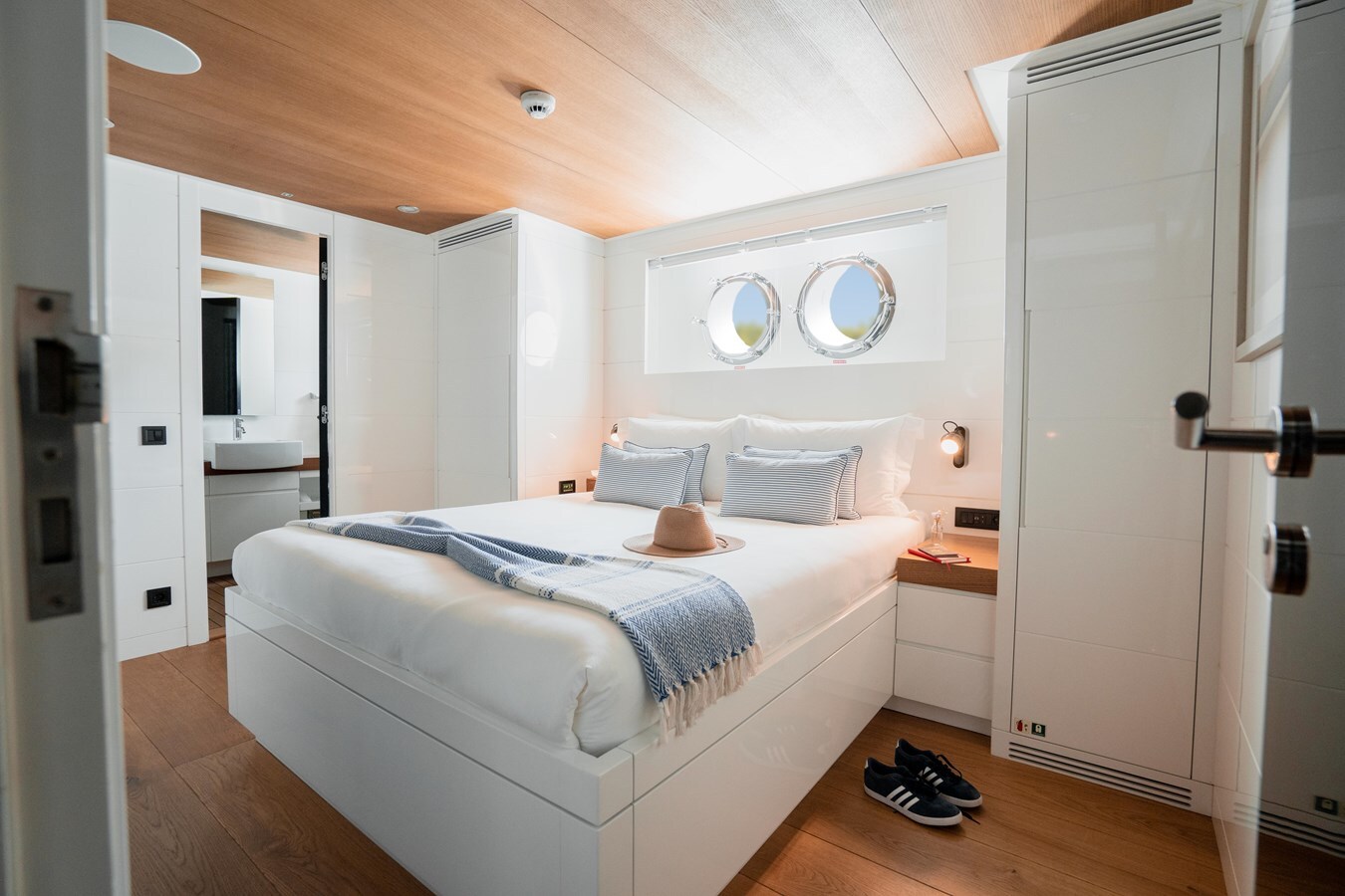 2011-tansu-yachts-119-6-888e97