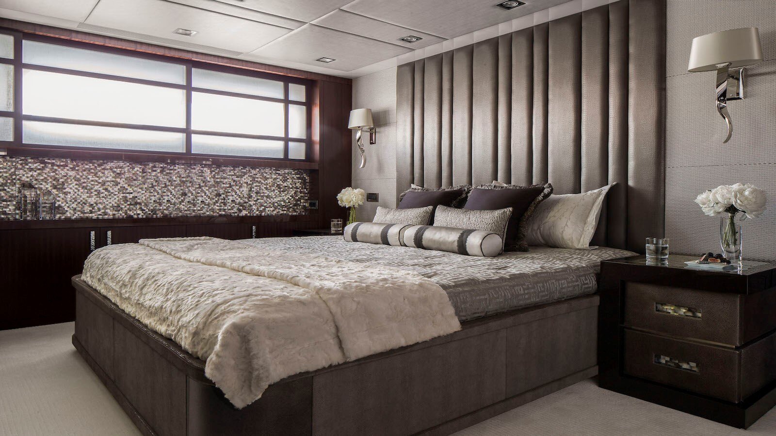 2011 TURQUOISE YACHTS 181' 10