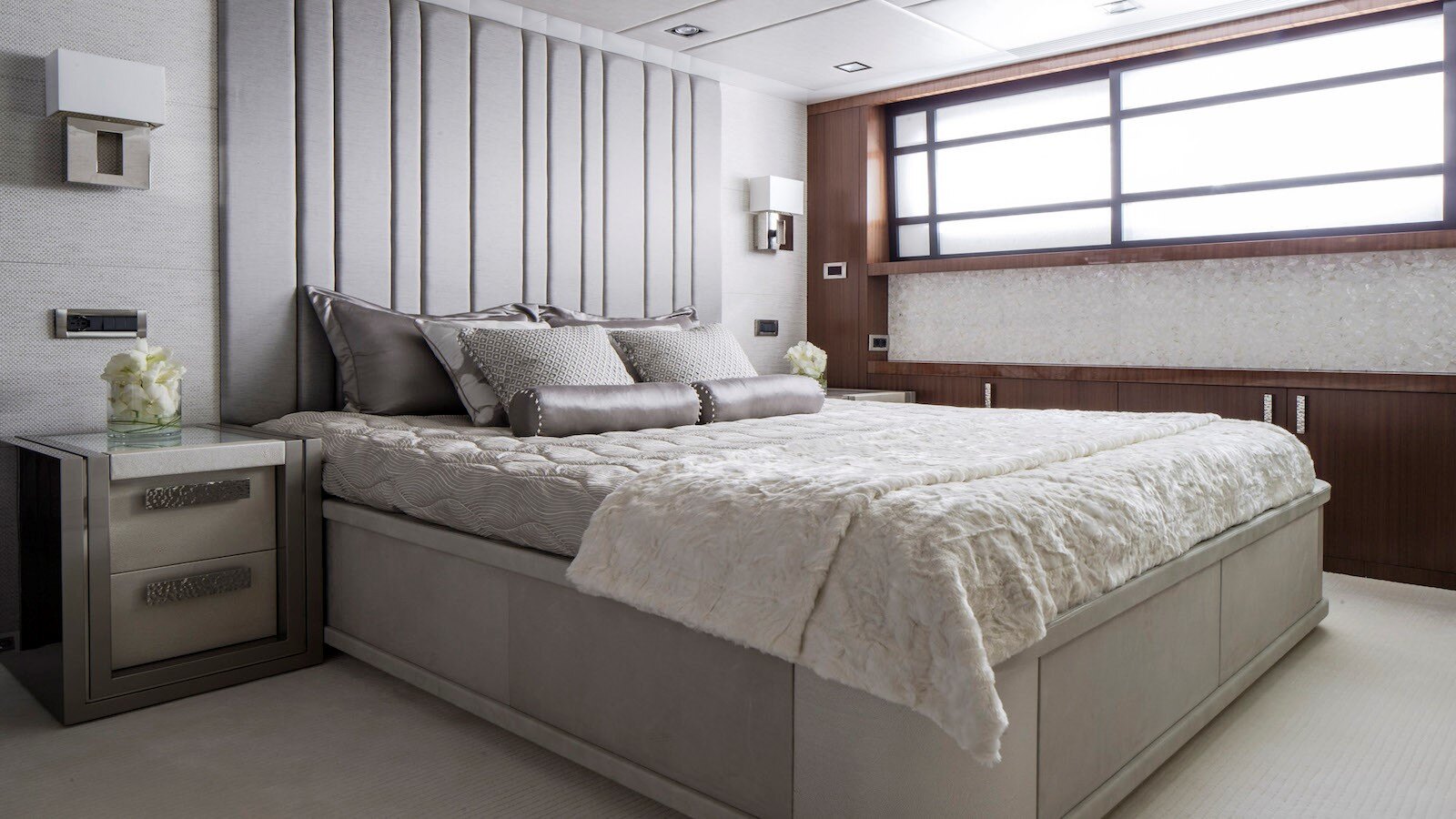 2011 TURQUOISE YACHTS 181' 10