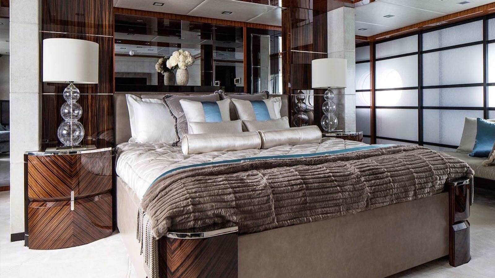 2011 TURQUOISE YACHTS 181' 10