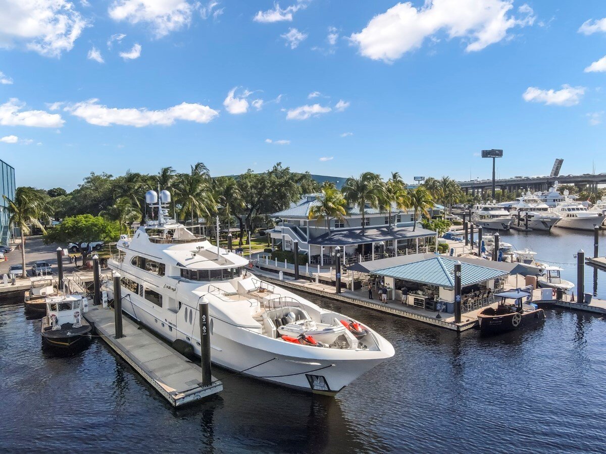 2012 ARES CUSTOM YACHTS 141'