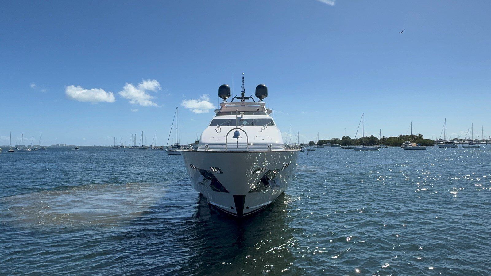 2012-azimut-yachts-105-5a034b