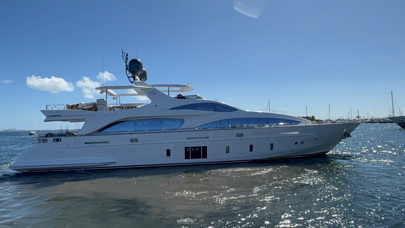 2012-azimut-yachts-105-5a034b