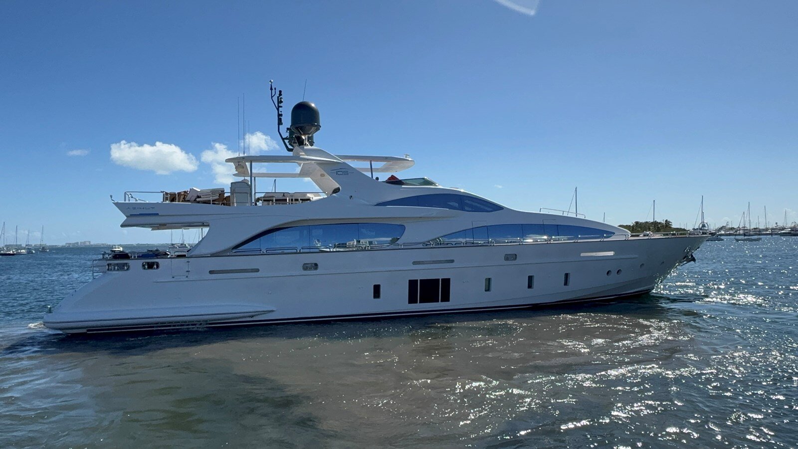 2012-azimut-yachts-105-5a034b