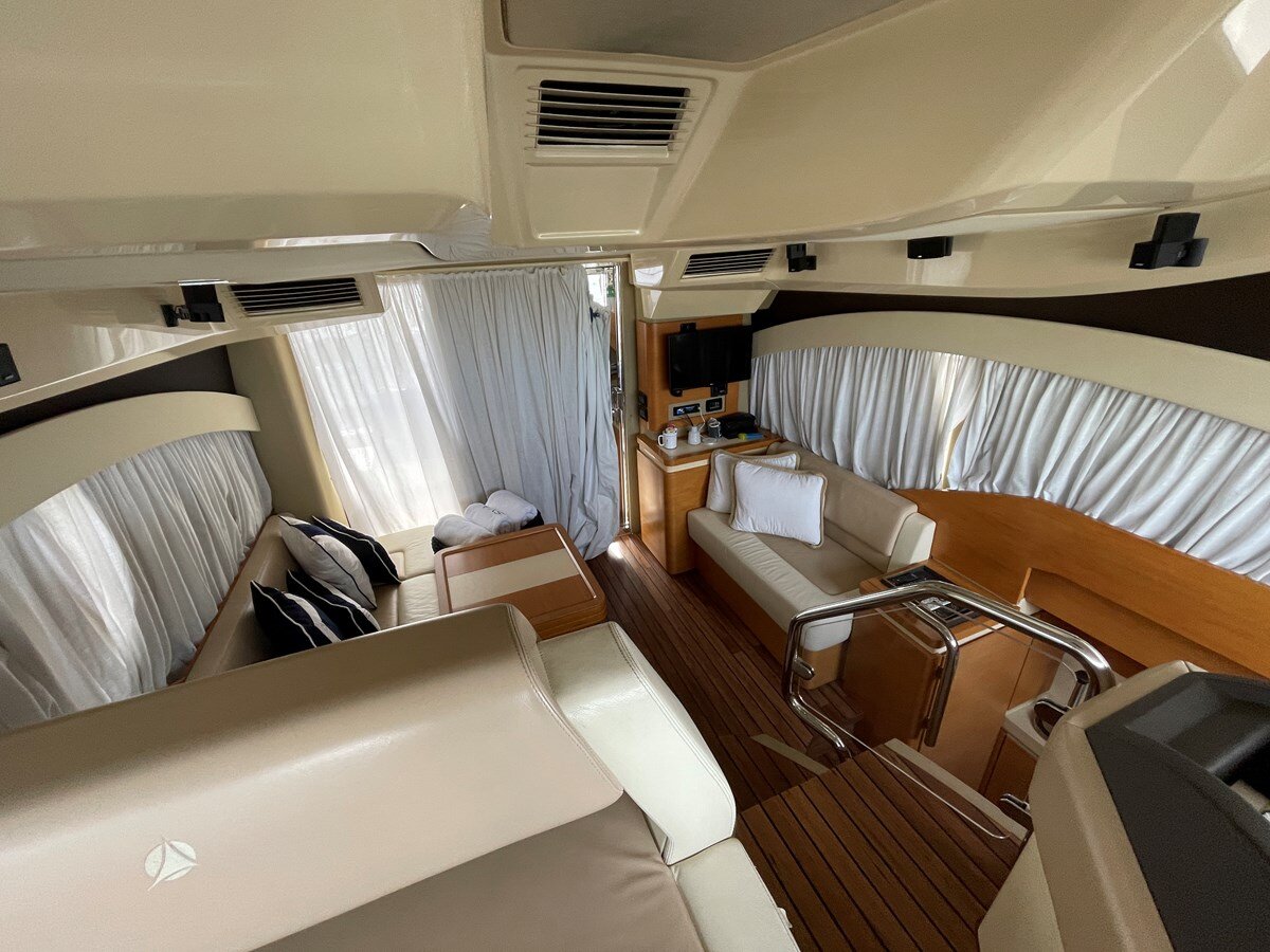 2012-azimut-yachts-45-d7a04d