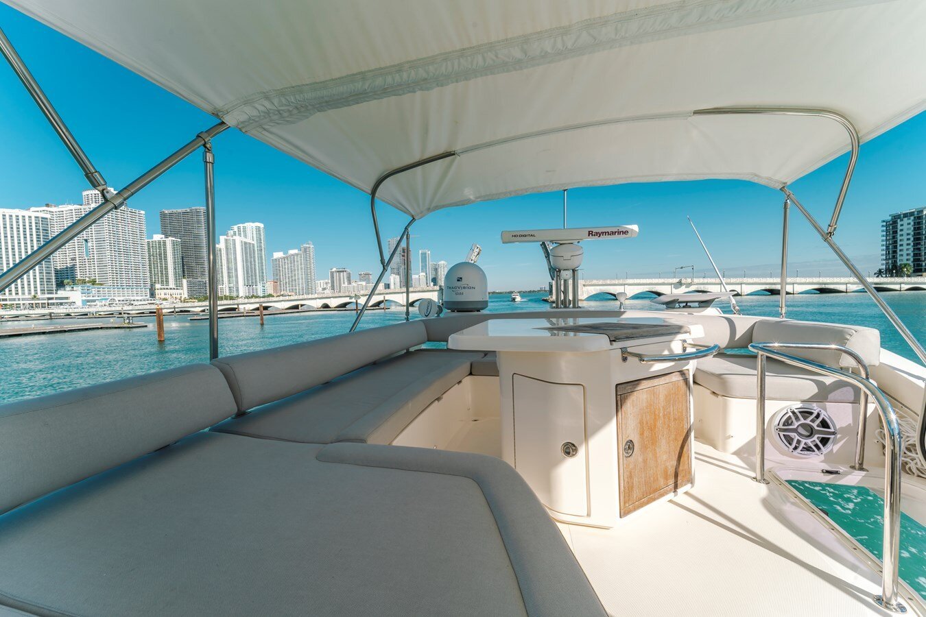 2012-azimut-yachts-48-c82537