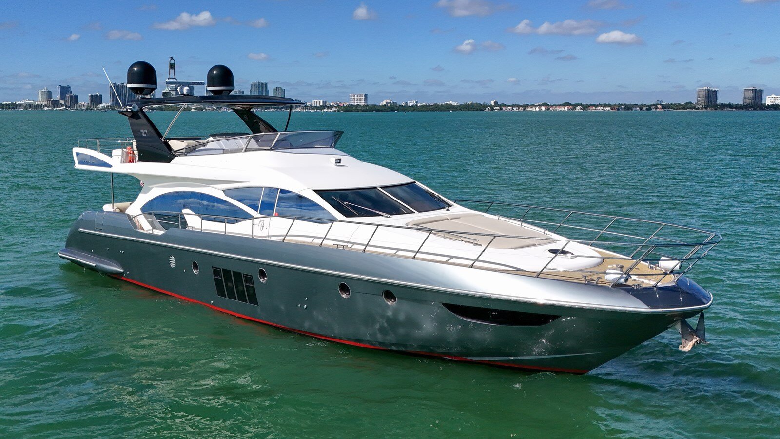 2012-azimut-yachts-71-d033ee