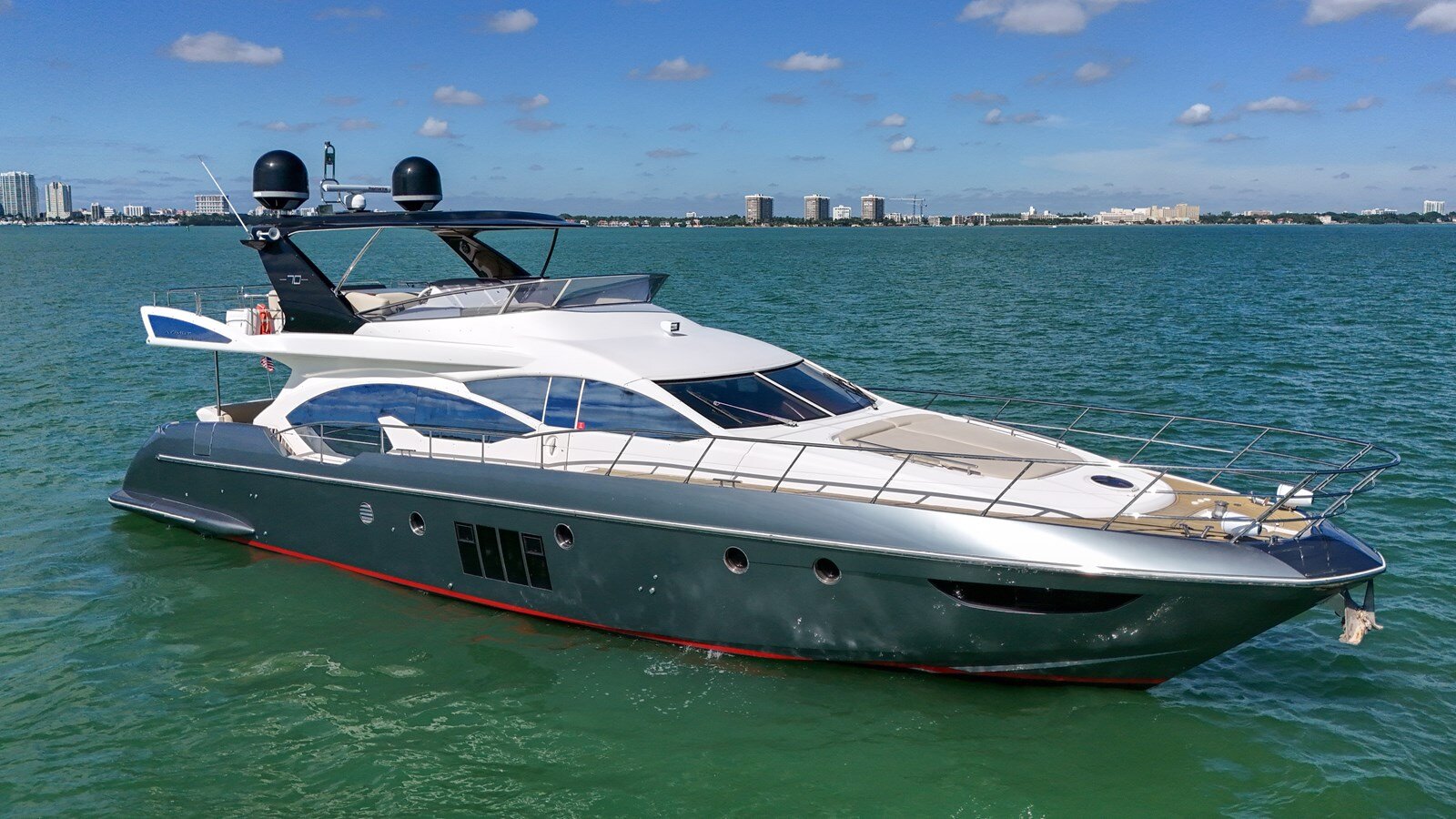 2012-azimut-yachts-71-d033ee