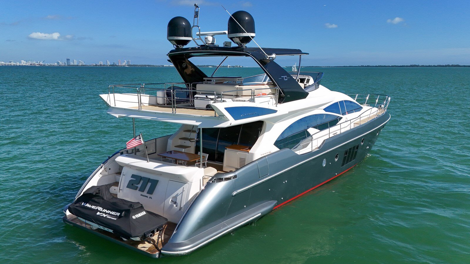 2012-azimut-yachts-71-d033ee