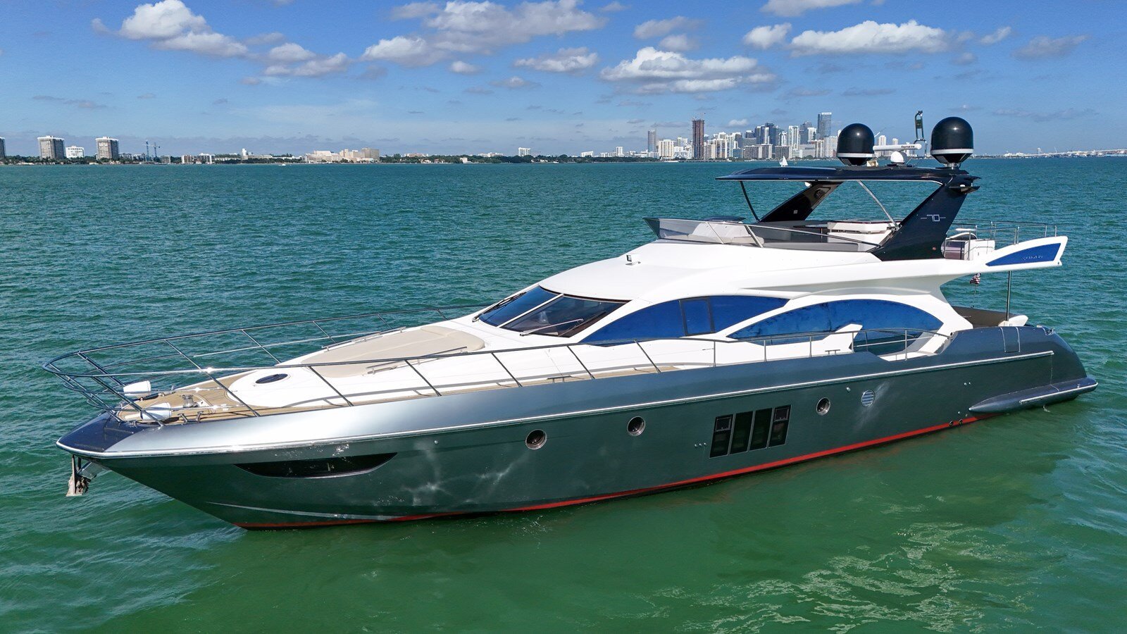 2012 AZIMUT YACHTS 71'