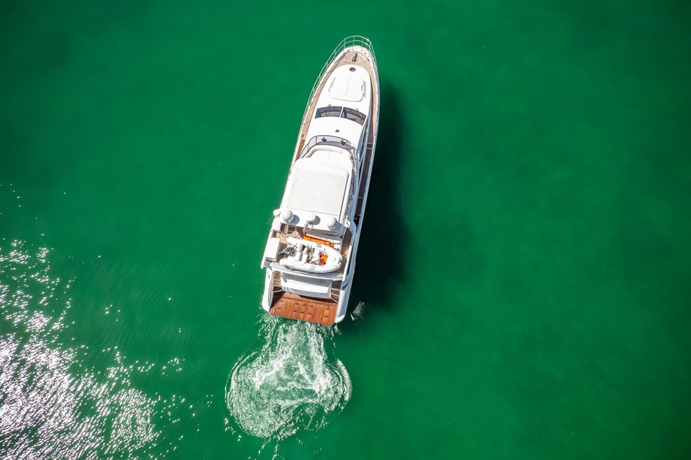 2012-azimut-yachts-7570-d40a0b